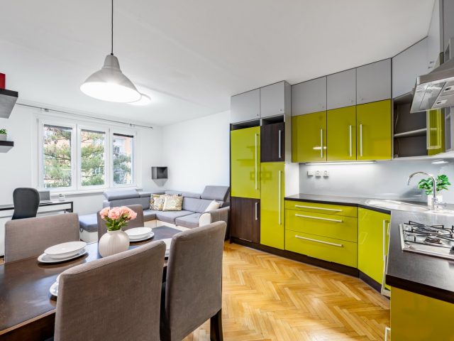 PRODÁNO &#8211; Byt 3+kk s lodžií, 67 m²