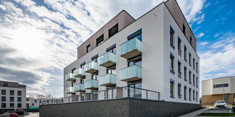 PRONAJATO – Byt 1+kk, 31 m² s předzahrádkou 29 m²