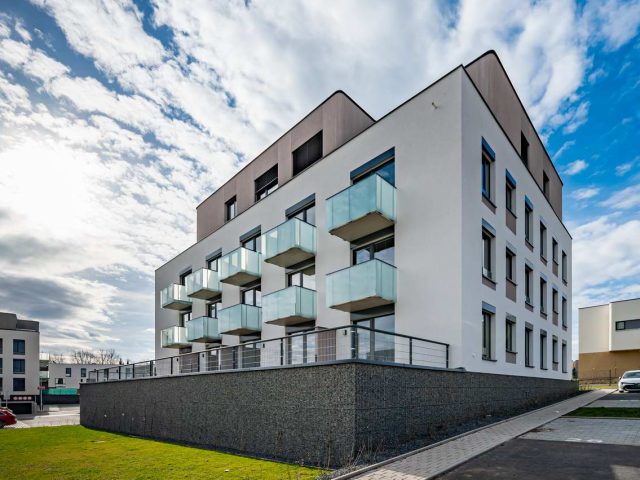 PRONAJATO – Byt 1+kk, 31 m² s předzahrádkou 29 m²