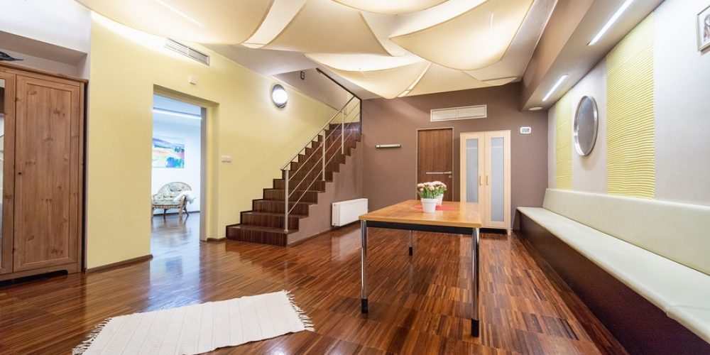 PRODÁNO – Byt 3+1 s předzahrádkou, 183 m²